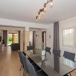 Awesome In * Šibenik