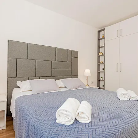 4 Bedroom Awesome In Sibenik *