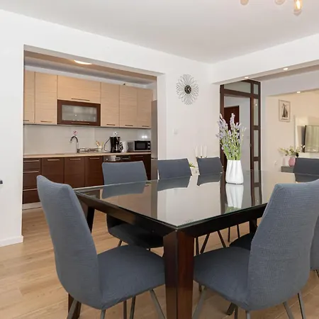 4 Bedroom Awesome In Sibenik *