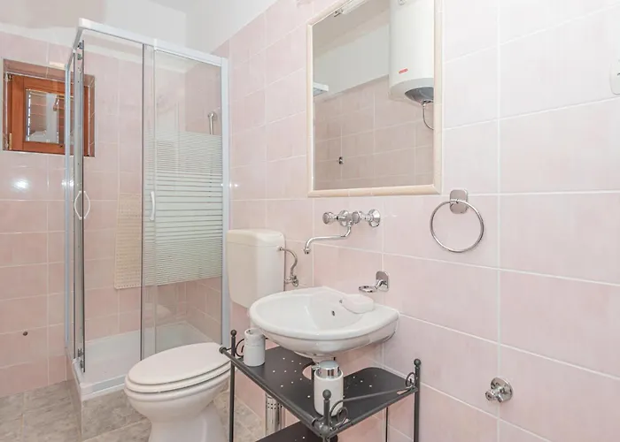 4 Bedroom Awesome In Šibenik