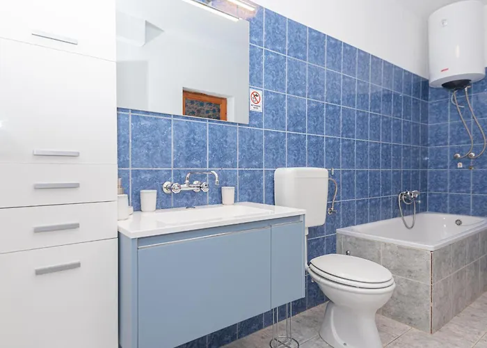 4 Bedroom Awesome In * Šibenik