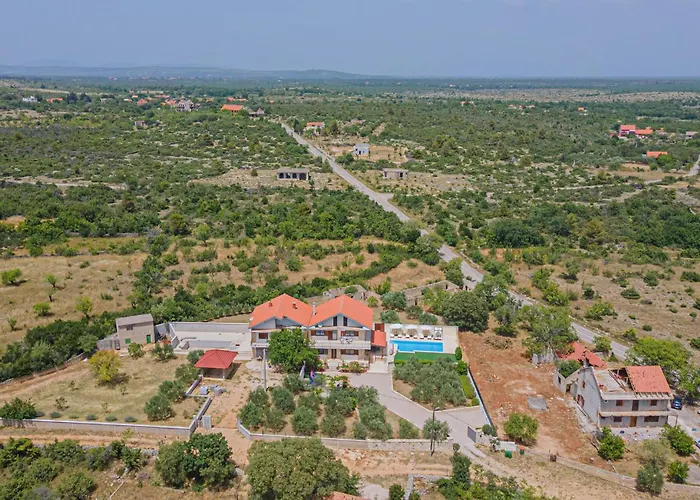 Vakantiehuis 4 Bedroom Awesome In *