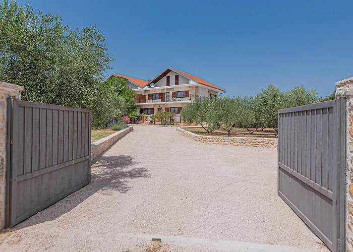 4 Bedroom Awesome In Šibenik